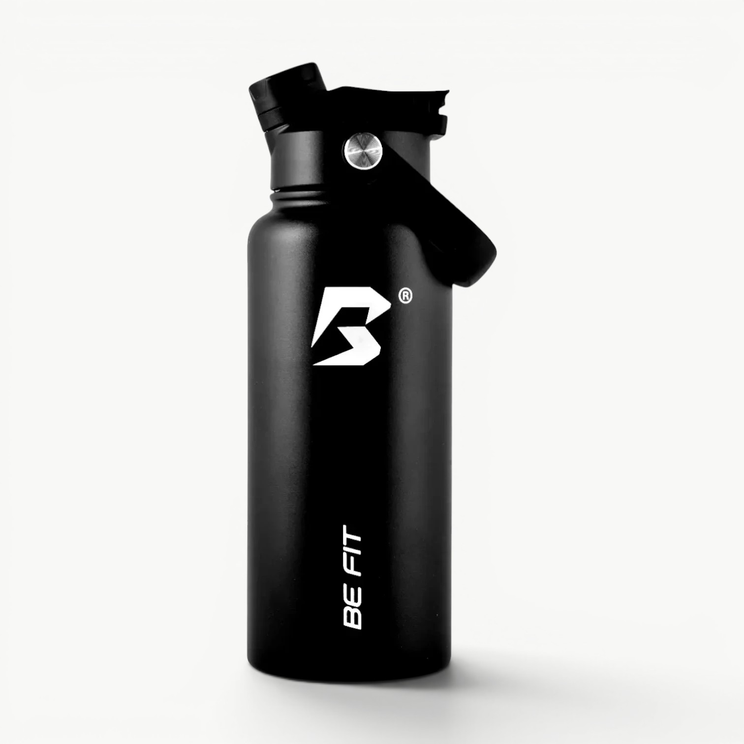 Grote zwarte RVS waterfles 1 liter van Be Fit; isolerende Swigger thermosfles.
